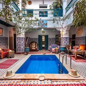 Riad Azalia Riad